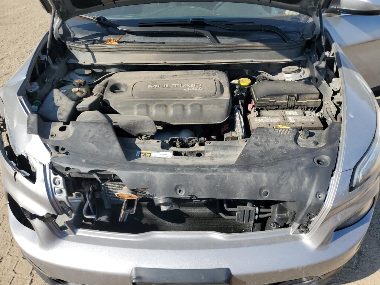 2016 Jeep Cherokee Latitude VIN: 1C4PJMCB8GW131300 Lot: 72059695