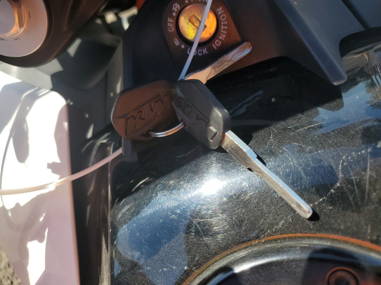 2017 Ktm 390 Duke VIN: MD2JPJ40XHC241486 Lot: 84260835