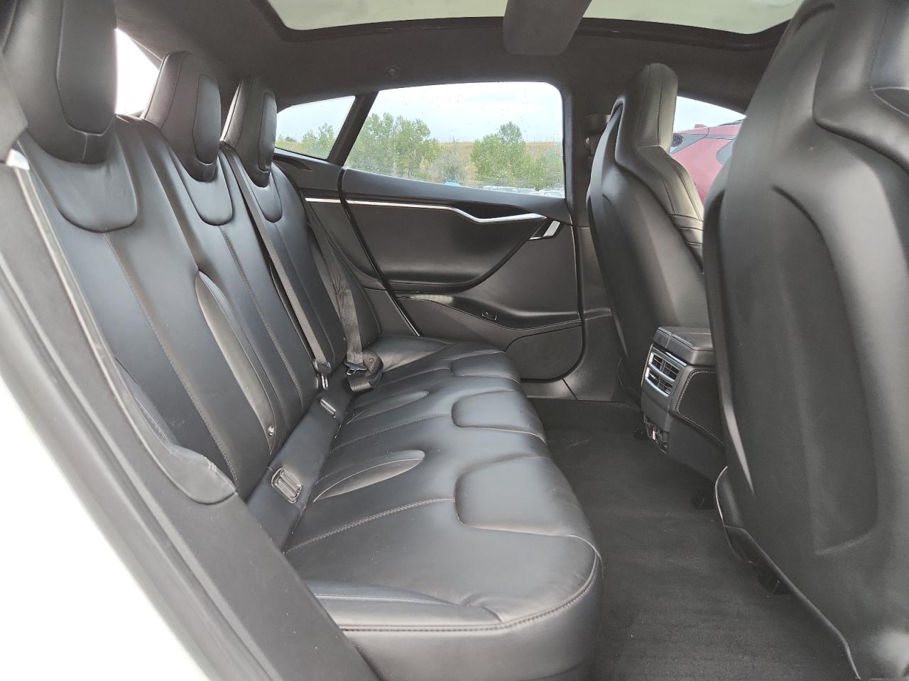 2016 Tesla Model S VIN: 5YJSA1E27GF127572 Lot: 69581085