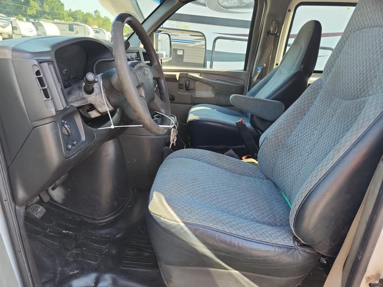 2003 Chevrolet Express G3500 VIN: 1GCHG35U931170092 Lot: 71353755