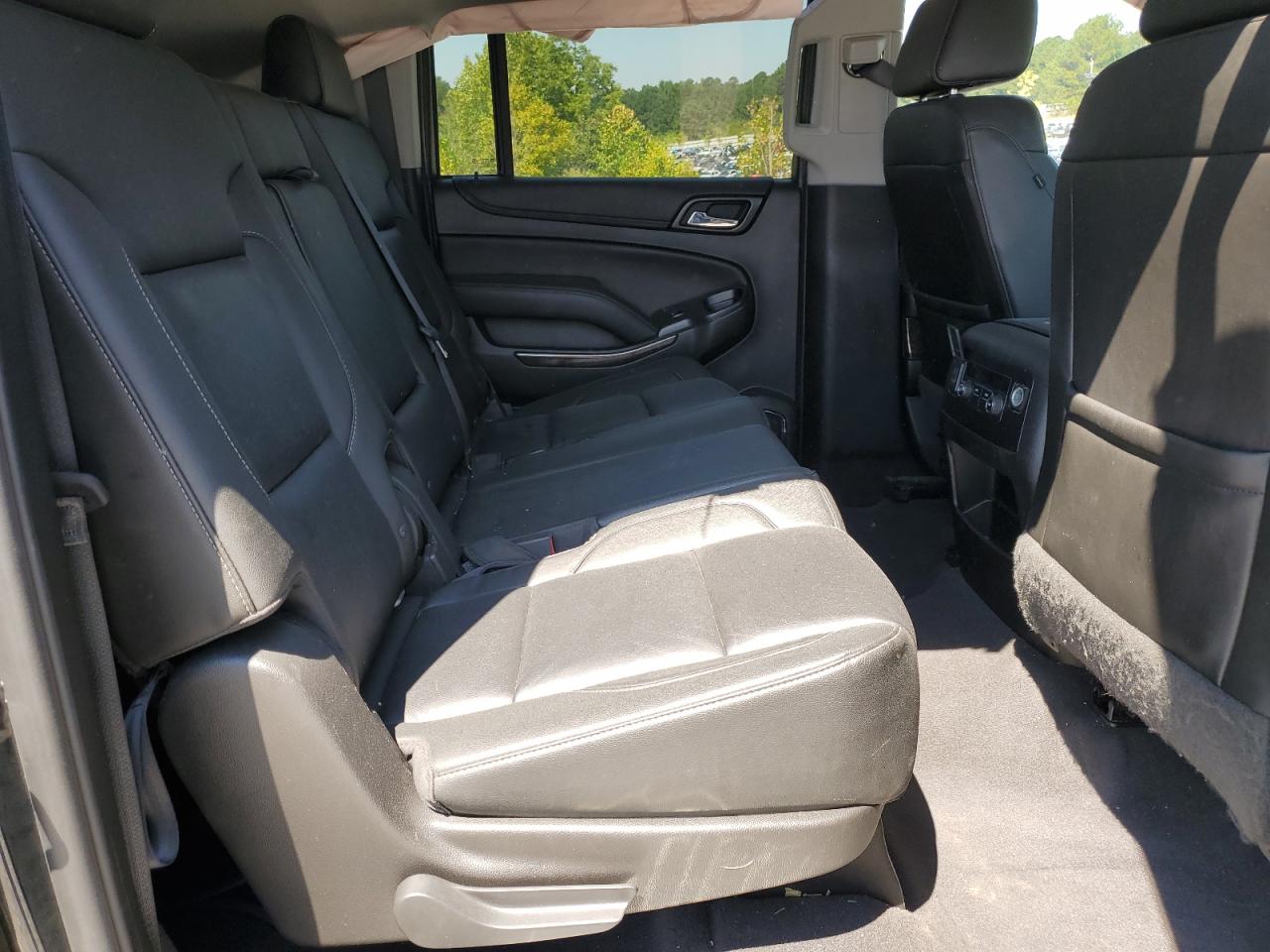 2019 Chevrolet Suburban K1500 Lt VIN: 1GNSKHKC7KR119629 Lot: 80172455