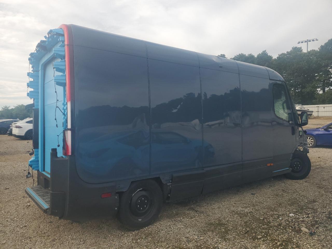 2024 Rivian Edv 700 blue null electric 7FCEHEB27RN018984 photo #4