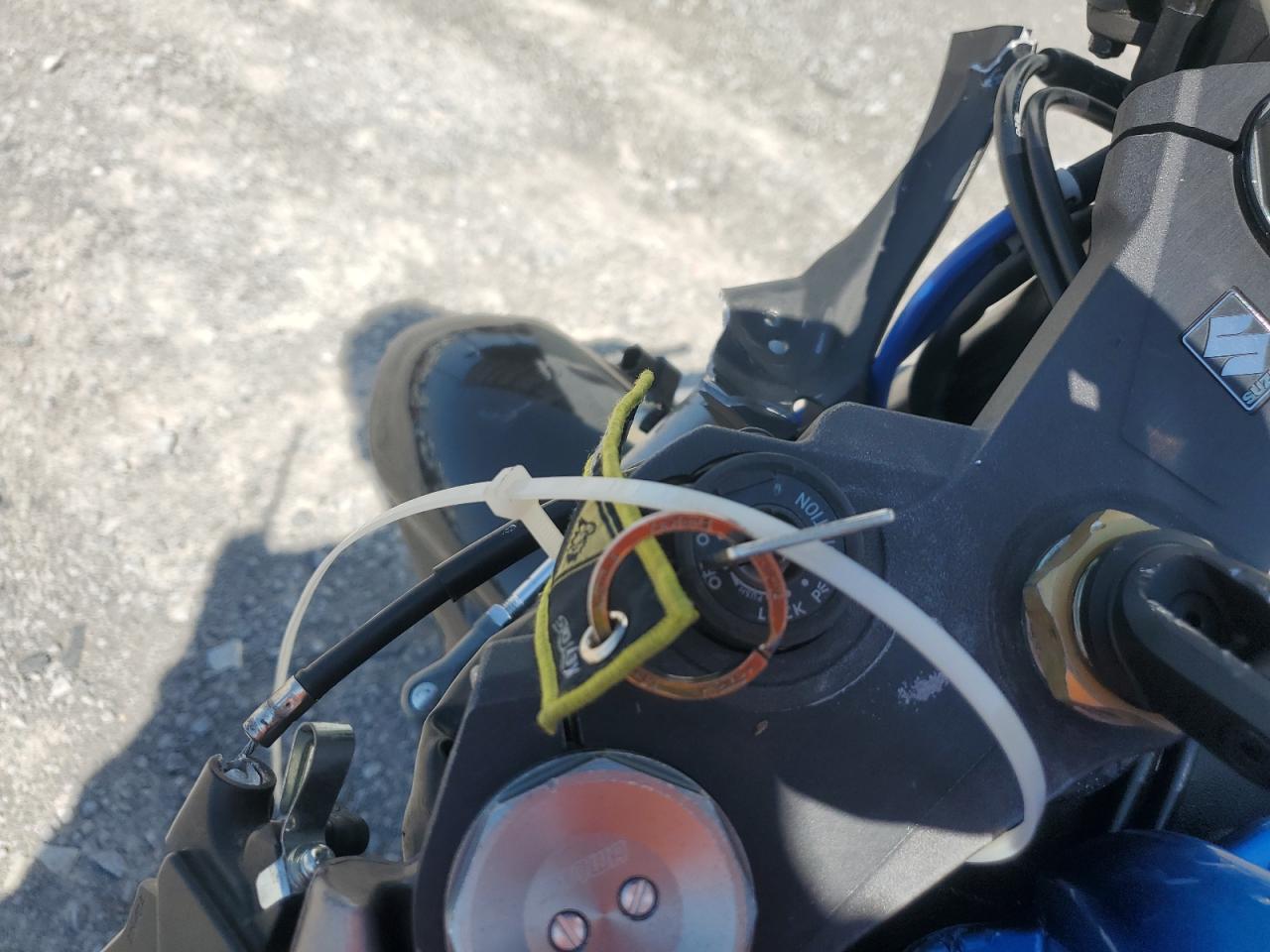 2009 Suzuki Gsx-R1000 VIN: JS1GT78A292101810 Lot: 81453805