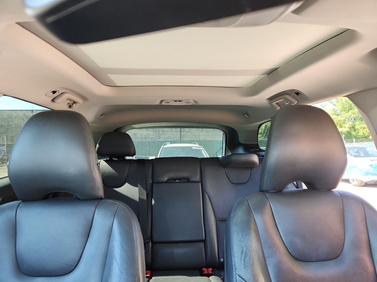2015 Volvo Xc60 T6 Premier VIN: YV4902RBXF2623241 Lot: 71238275