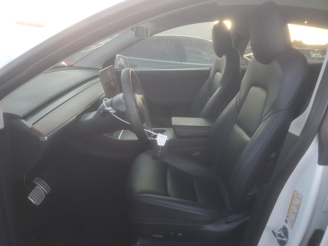 2022 Tesla Model Y VIN: 7SAYGDEF8NF490332 Lot: 71229425