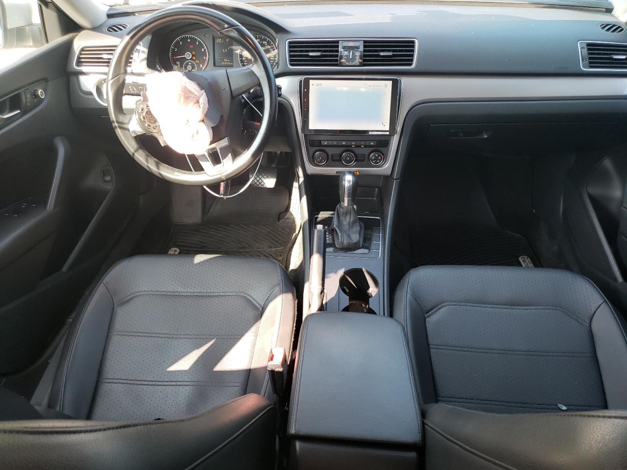 2015 Volkswagen Passat S VIN: 1VWAT7A39FC003092 Lot: 64839705