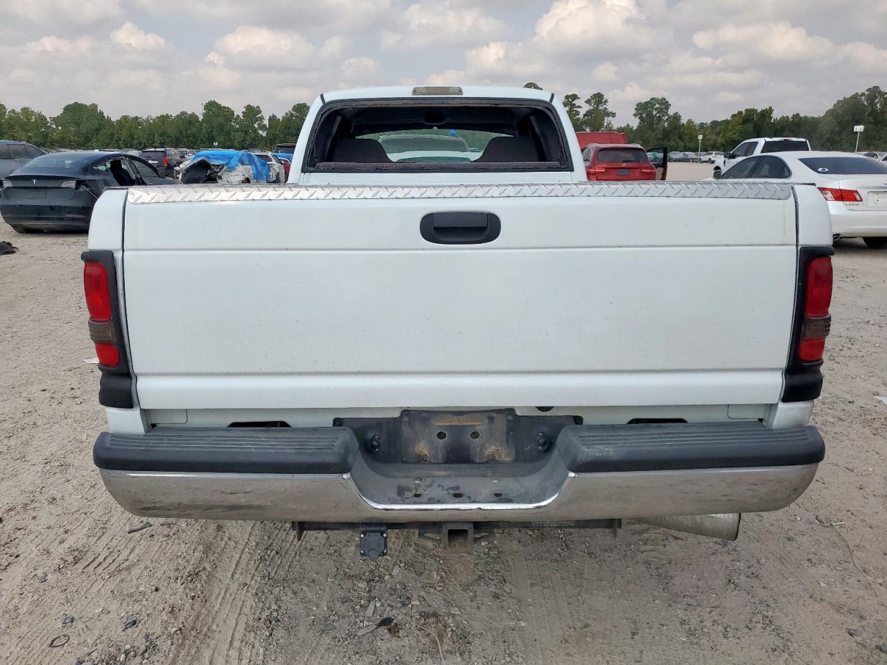 1998 Dodge Ram 2500 VIN: 1B7KC2360WJ186170 Lot: 71789335