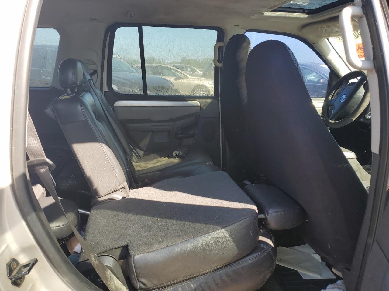 2004 Mercury Mountaineer VIN: 4M2DU86W14UJ02769 Lot: 69140595