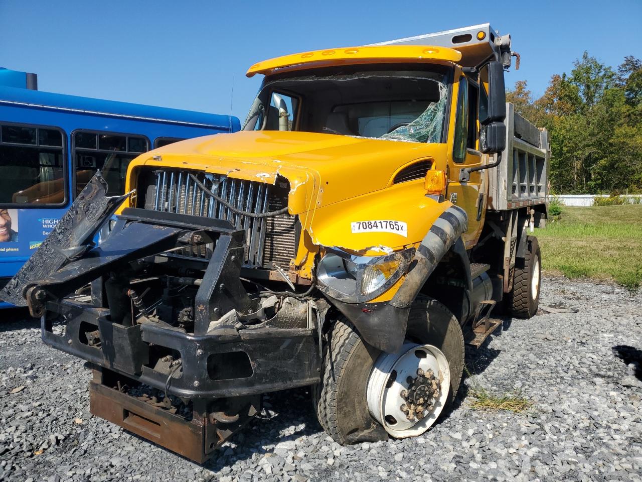 2004 International 7500 Dump Truck VIN: 1HTWMADR94J026127 Lot: 70841765