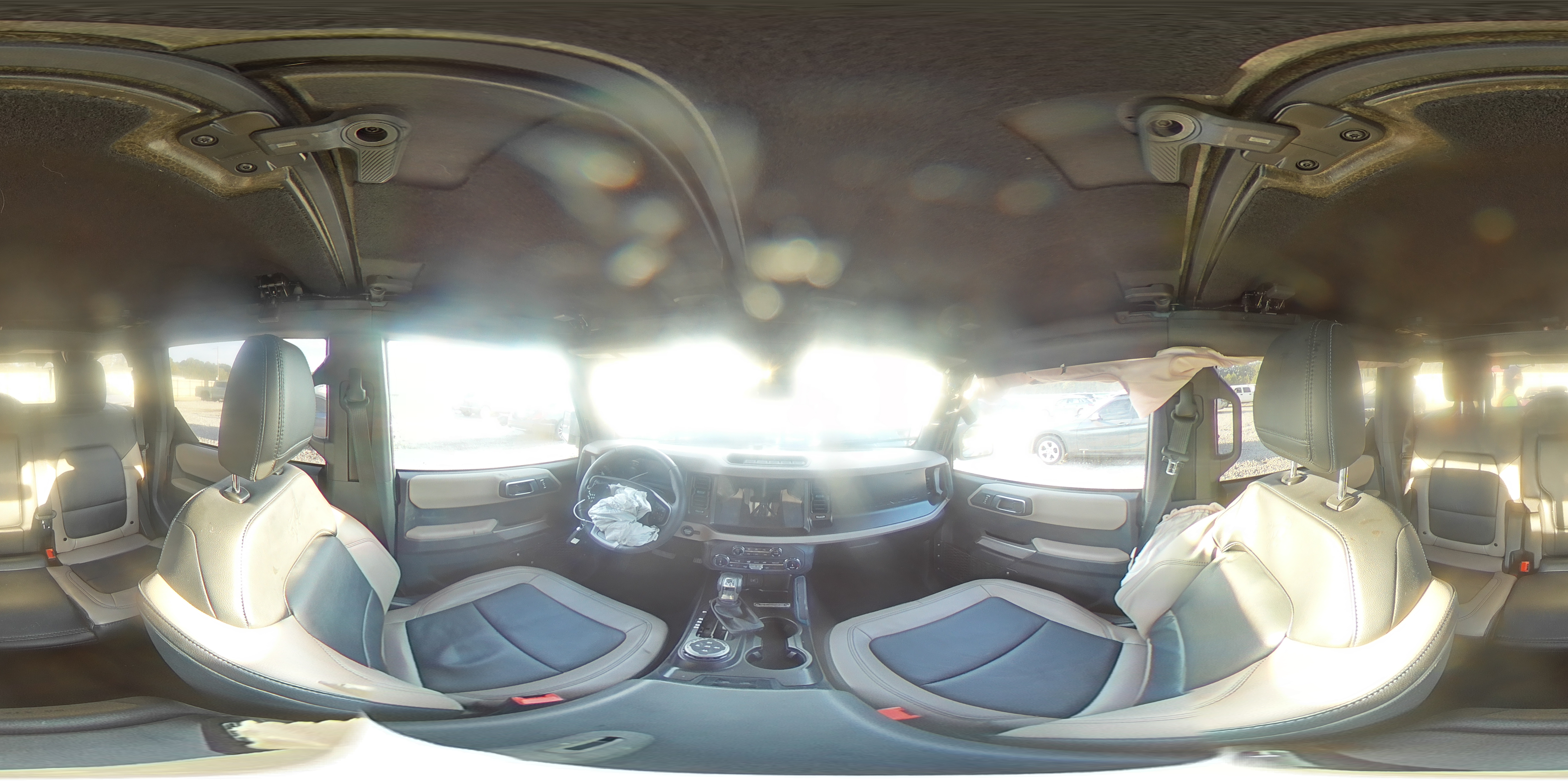 2022 Ford Bronco Base VIN: 1FMEE5DP1NLB06972 Lot: 82045405