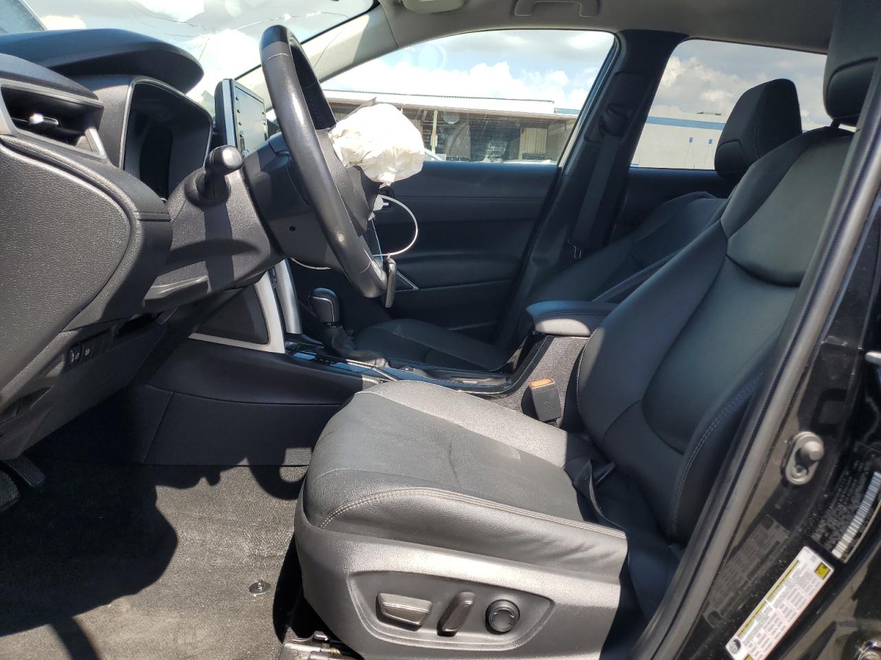 2022 Toyota Corolla Cross Xle VIN: 7MUEAABG6NV035302 Lot: 81323365