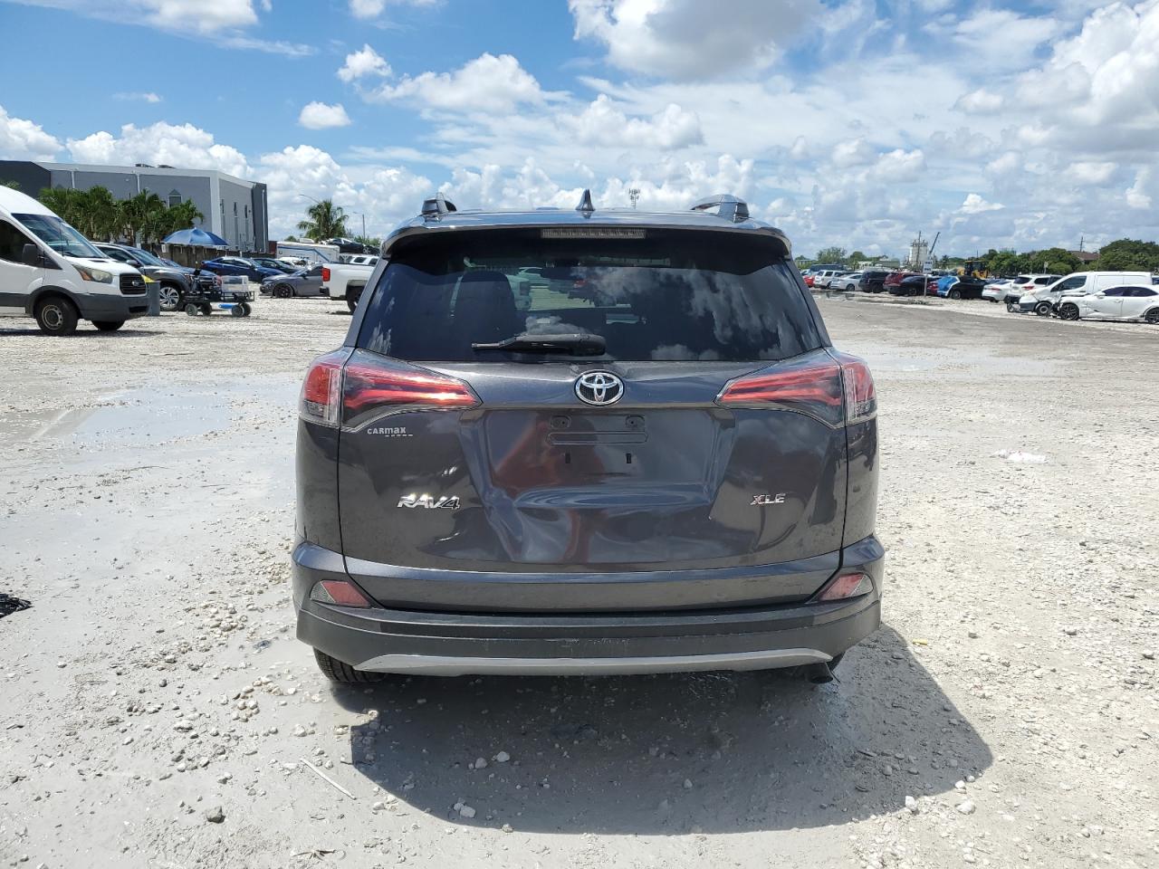 2017 Toyota Rav4 Xle VIN: 2T3WFREV9HW386152 Lot: 80315875