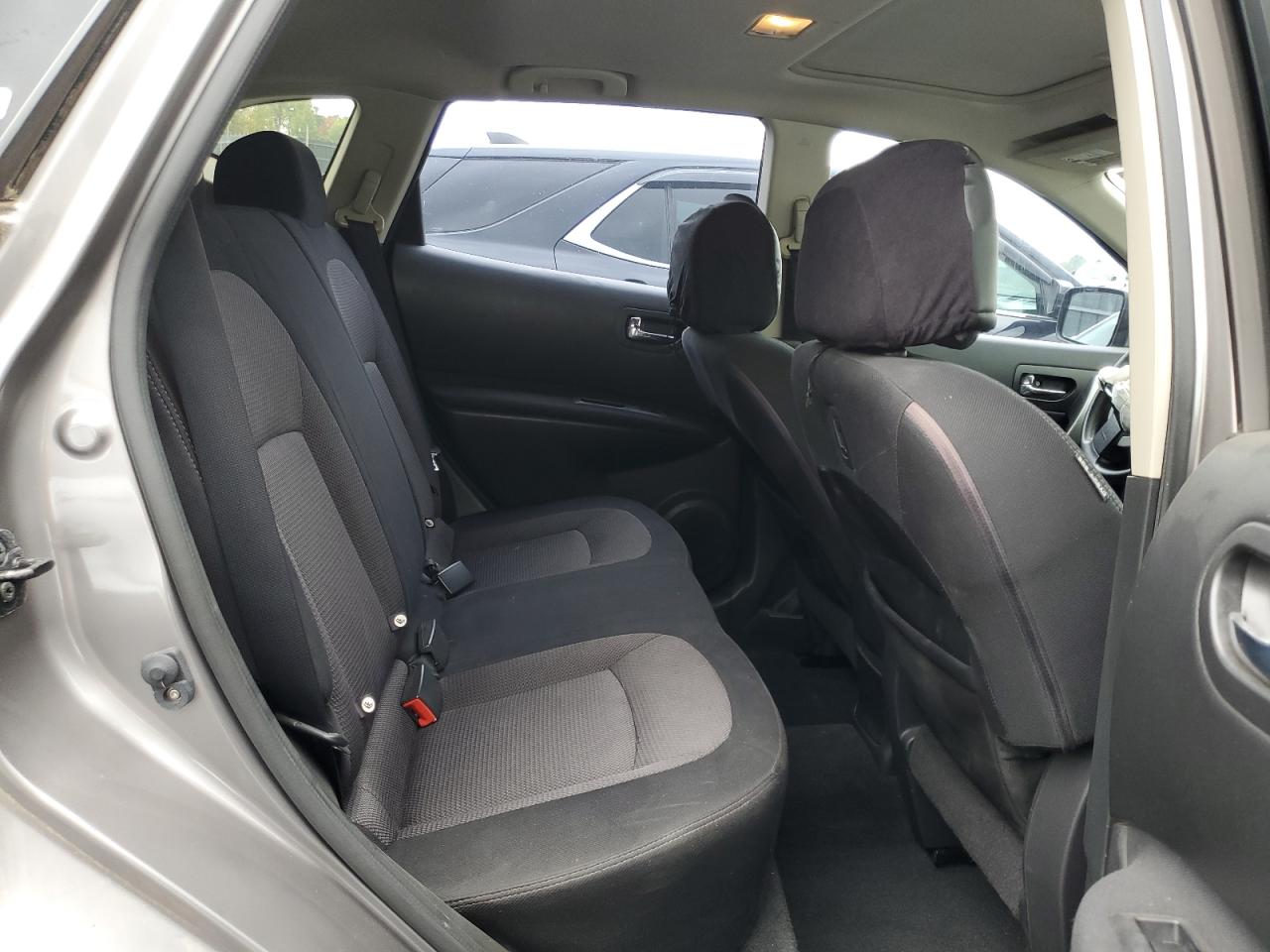 2010 Nissan Rogue S VIN: JN8AS5MV3AW105782 Lot: 82073415