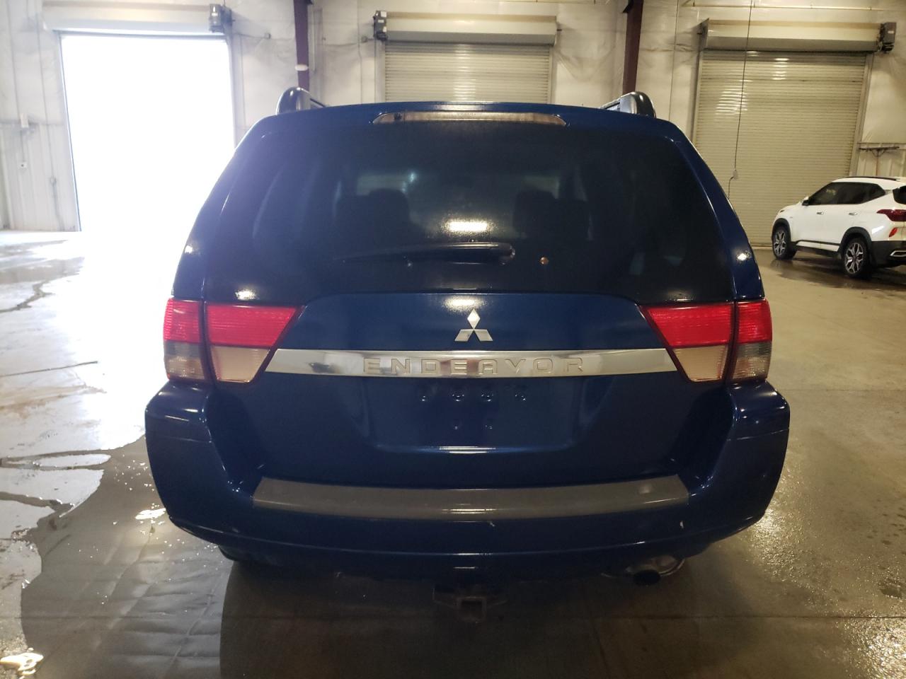 2010 Mitsubishi Endeavor Ls VIN: 4A4JN2AS2AE002976 Lot: 81727225