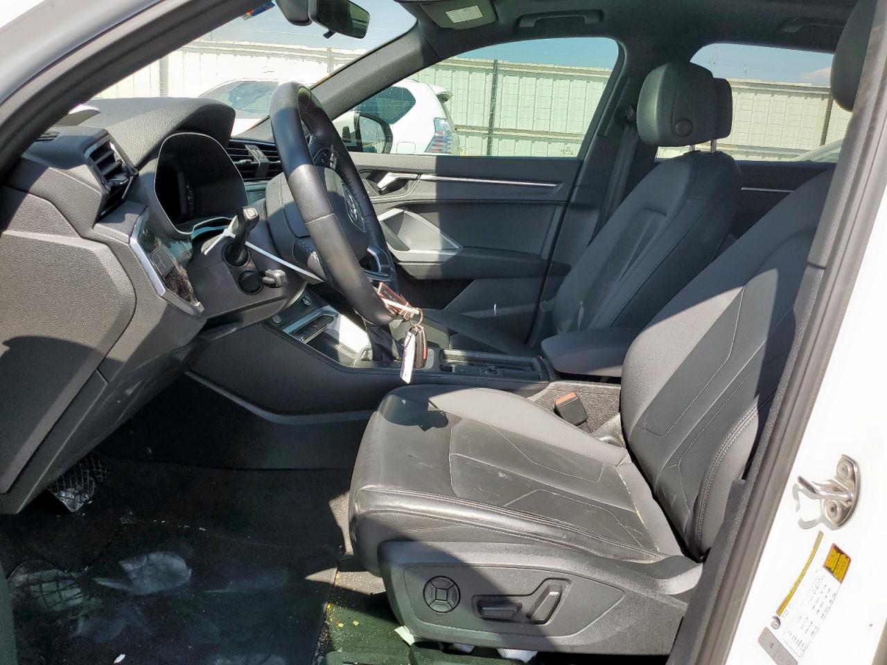 2020 Audi Q3 Premium S Line VIN: WA1DECF31L1104589 Lot: 84258315