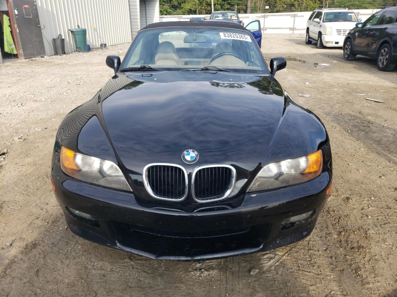 Фото: 4USCJ332XVLC02582