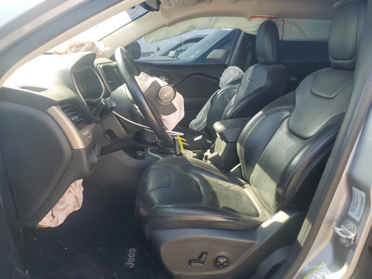 2018 Jeep Cherokee Limited VIN: 1C4PJMDB8JD513067 Lot: 71892875