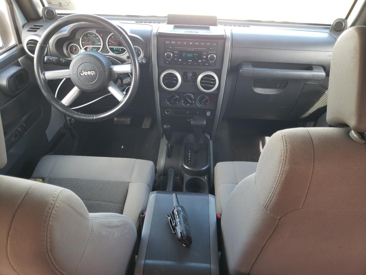 2008 Jeep Wrangler Sahara VIN: 1J4FA54108L566249 Lot: 81484025