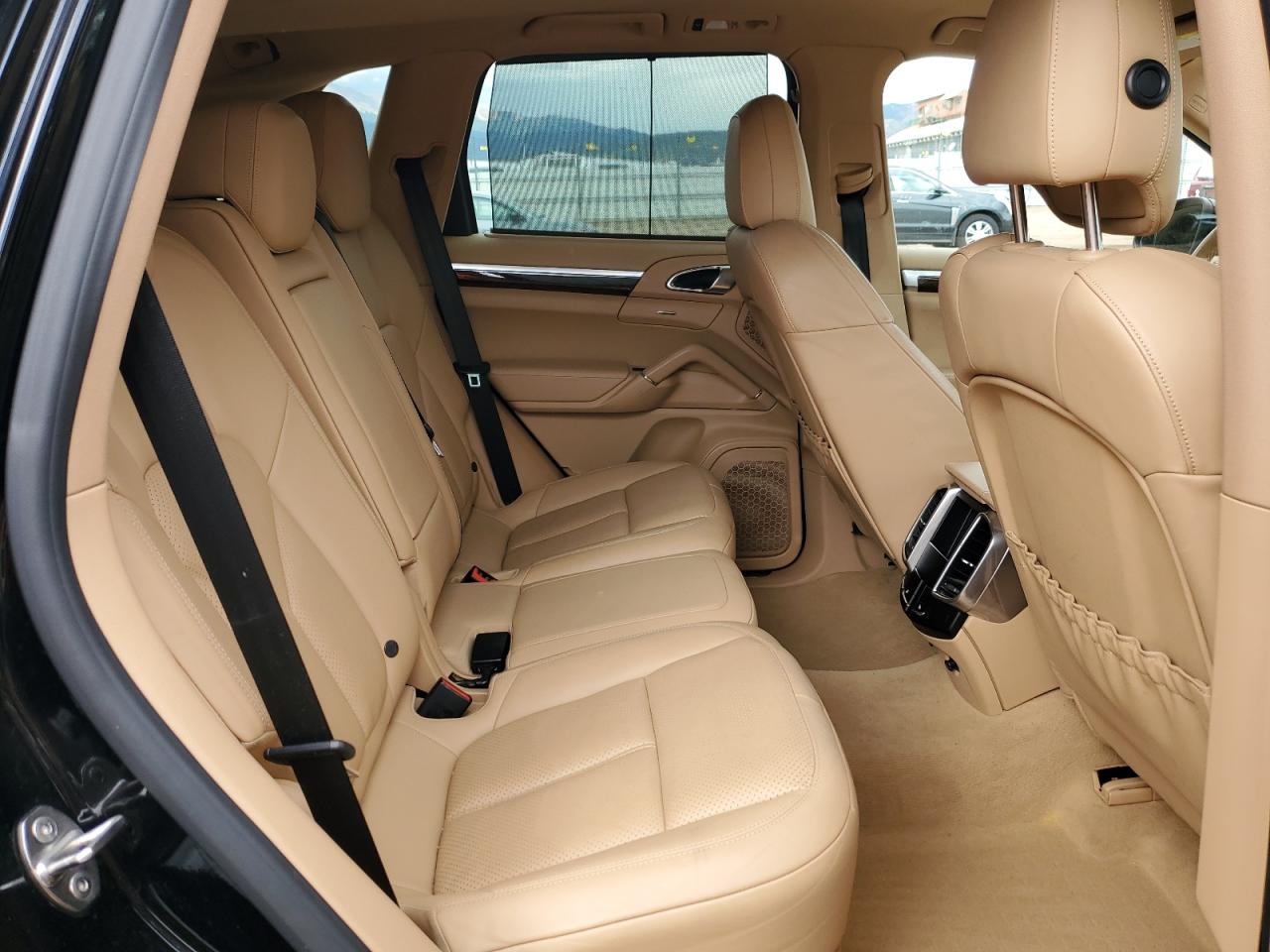 2013 Porsche Cayenne S VIN: WP1AB2A20DLA86147 Lot: 80655525