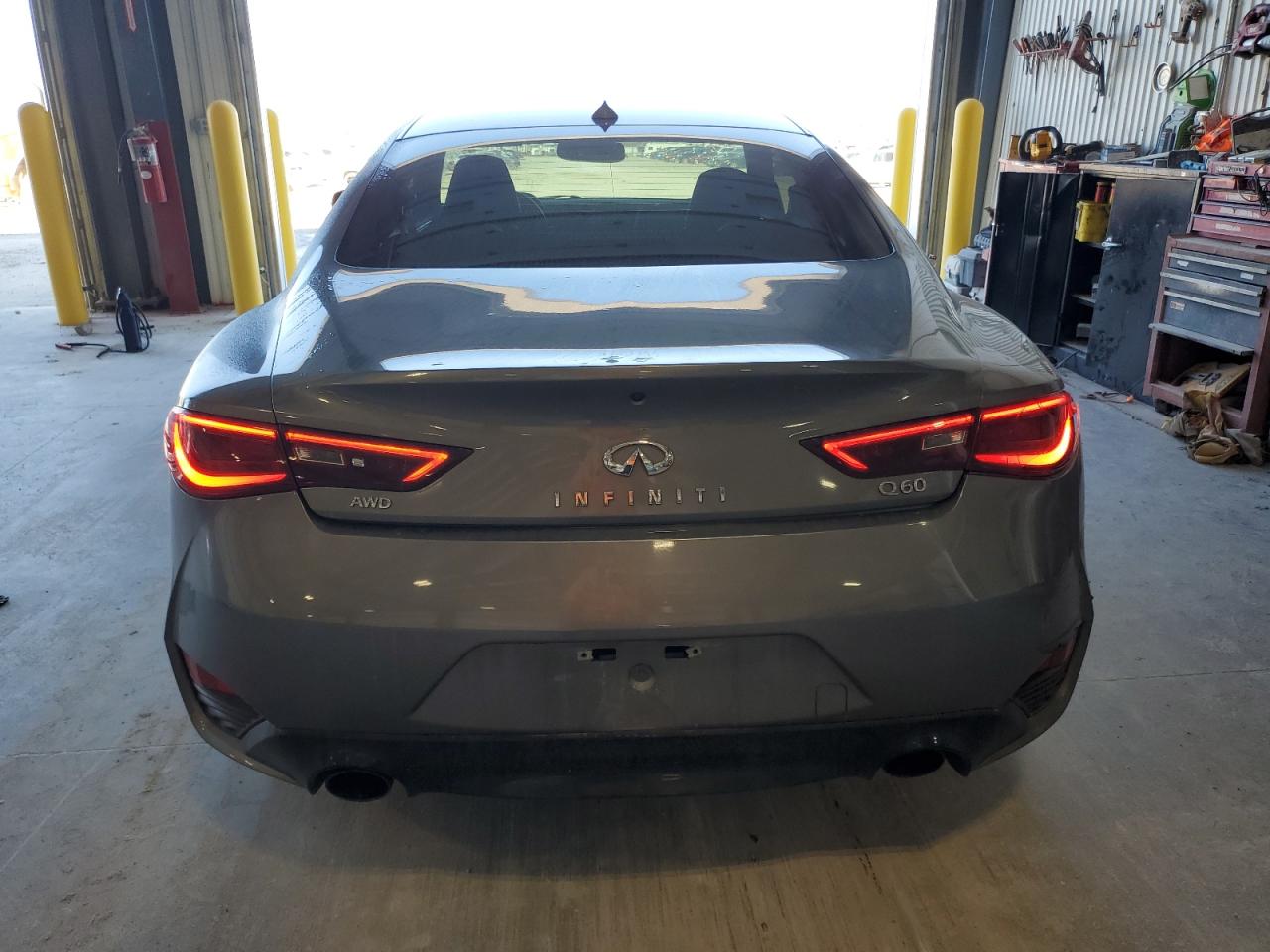2017 Infiniti Q60 Premium VIN: JN1EV7EL5HM550711 Lot: 84014855