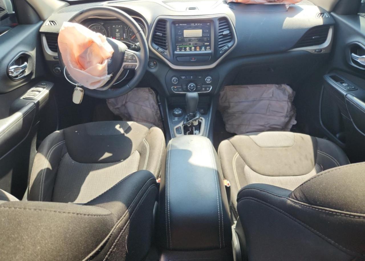 2015 Jeep Cherokee Latitude VIN: 1C4PJMCBXFW776352 Lot: 84031465