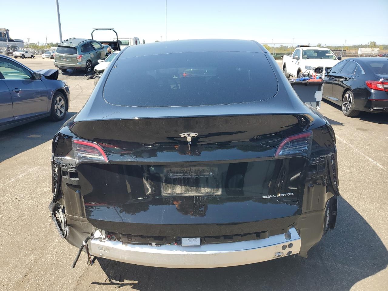 2024 Tesla Model Y VIN: 7SAYGDEE0RA247849 Lot: 72053145