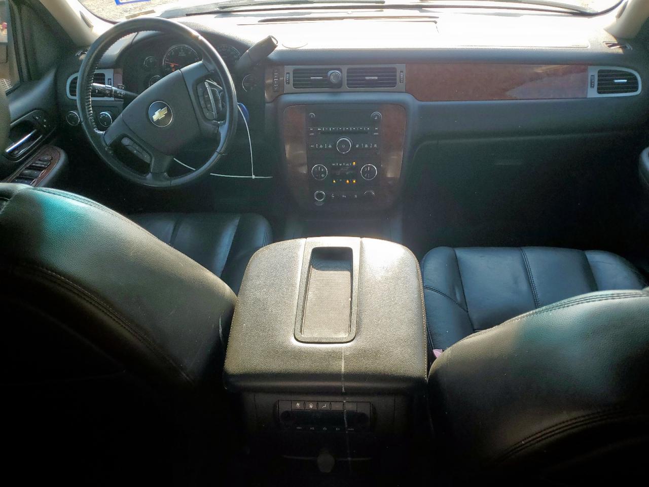 2008 Chevrolet Suburban K1500 Ls VIN: 3GNFK16378G188462 Lot: 71795525