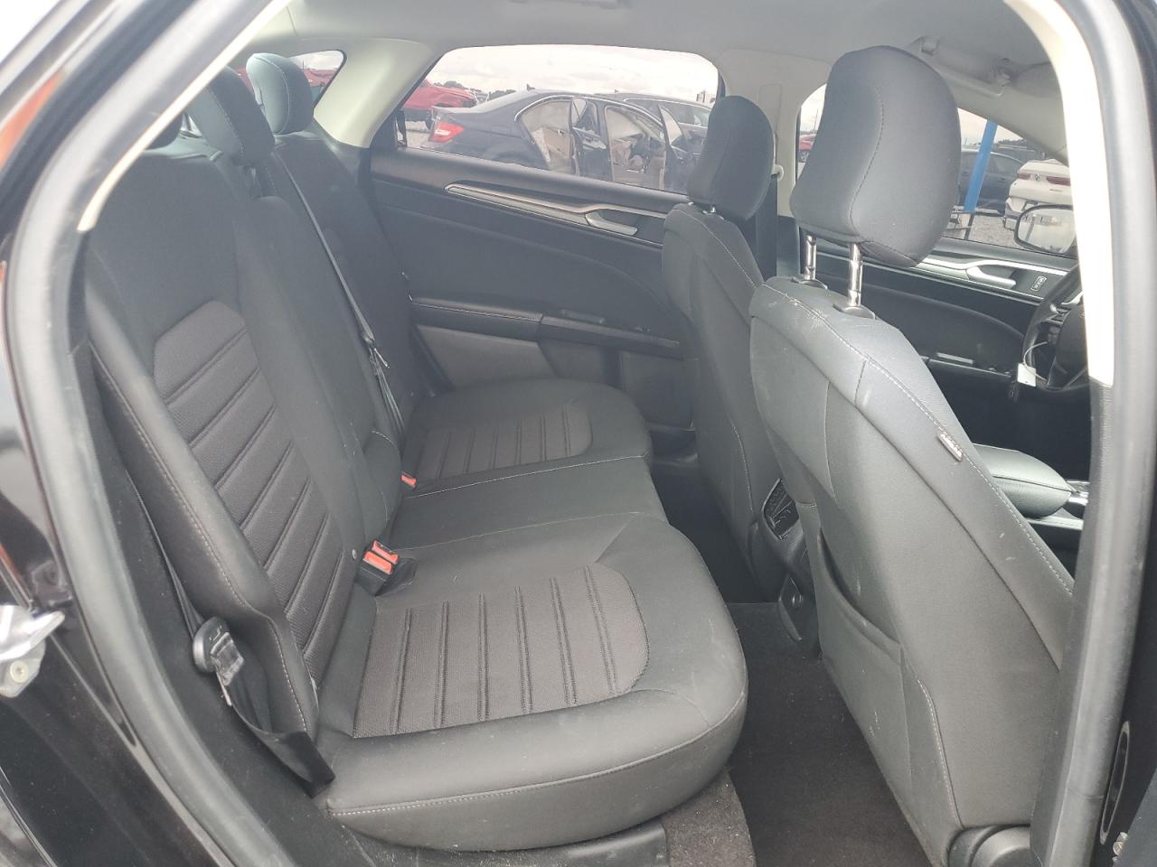 2020 Ford Fusion Se VIN: 3FA6P0HD9LR104445 Lot: 83795455