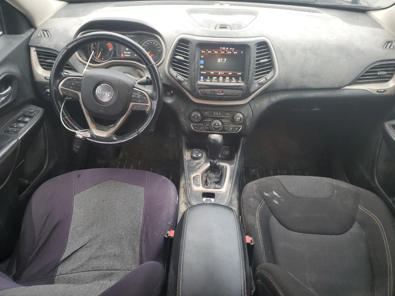 2016 Jeep Cherokee Latitude VIN: 1C4PJMCS2GW173543 Lot: 84190745