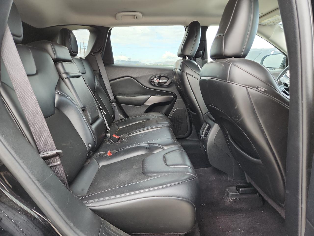 2019 Jeep Cherokee Latitude Plus VIN: 1C4PJMLX9KD112321 Lot: 80733145