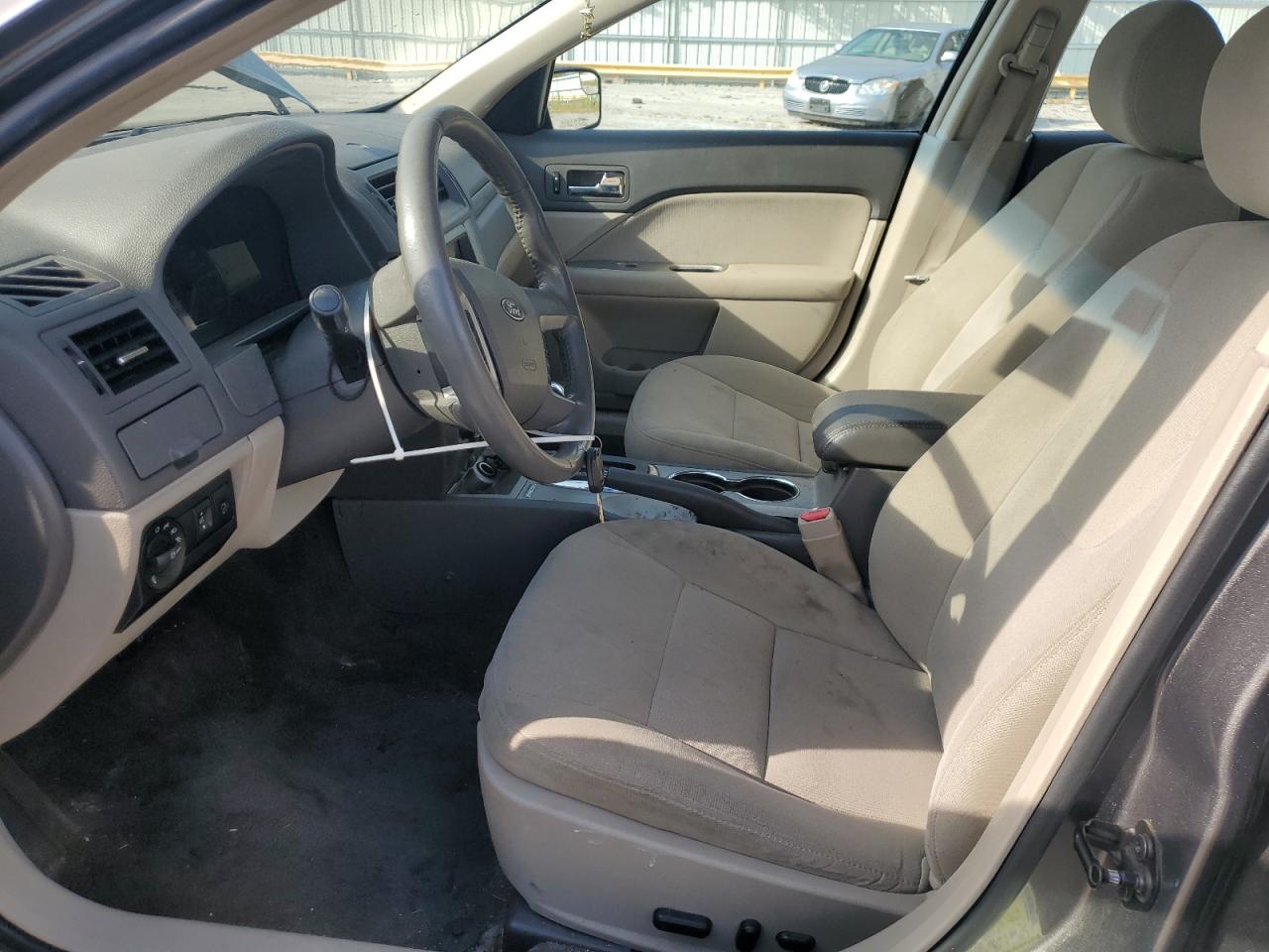 2011 Ford Uk VIN: 3FADP0L39BR116633 Lot: 71964455