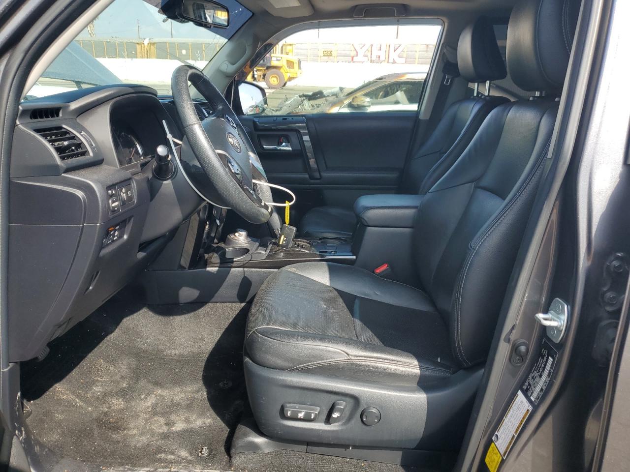 2020 Toyota 4Runner Sr5/Sr5 Premium VIN: JTEBU5JR3L5823502 Lot: 84256765