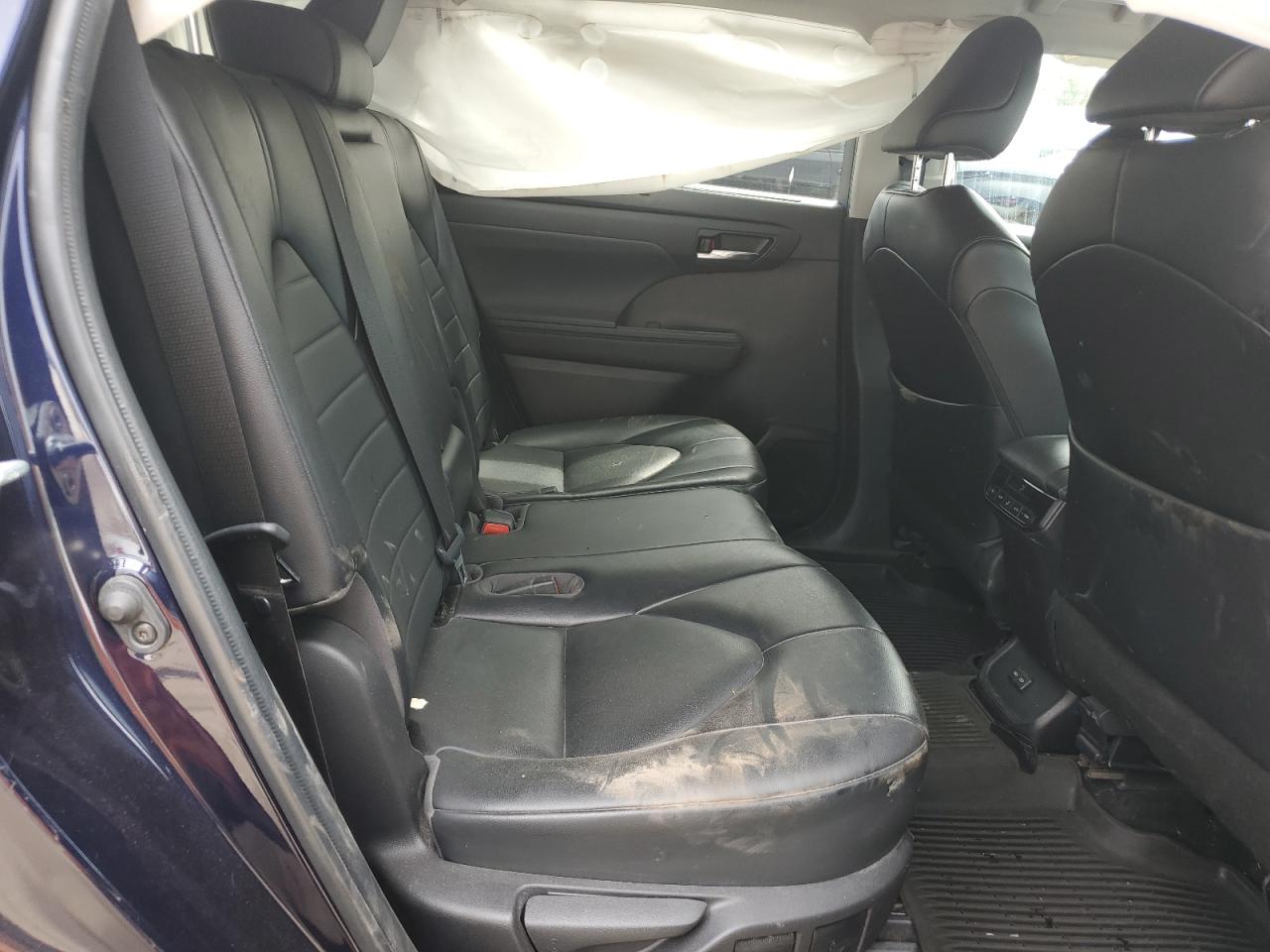 2022 Toyota Highlander Xle VIN: 5TDGZRBHXNS564139 Lot: 80248955