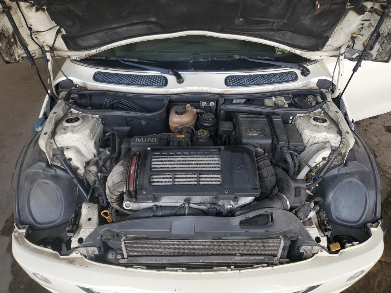 2007 Mini Cooper S VIN: WMWRH33557TL95677 Lot: 70437875