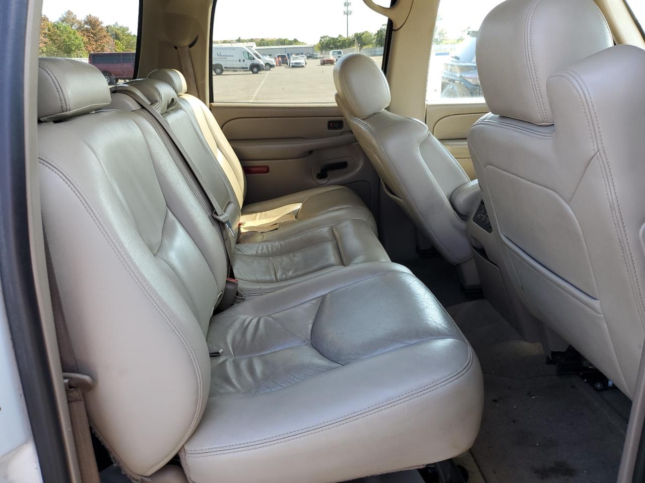 2006 Chevrolet Suburban K2500 VIN: 3GNGK26GX6G193455 Lot: 81077925