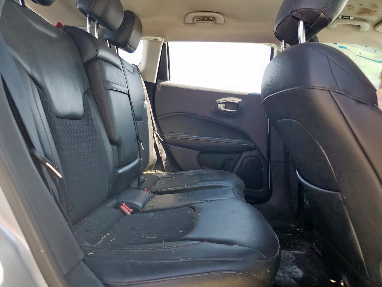 2018 Jeep Compass Latitude VIN: 3C4NJCBB8JT108731 Lot: 71779295