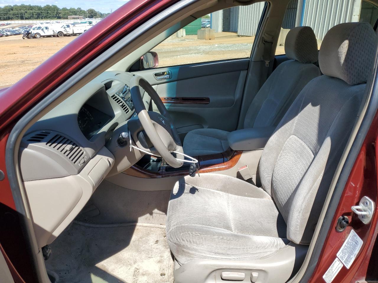 2003 Toyota Camry Le VIN: 4T1BE32K93U195373 Lot: 71675385