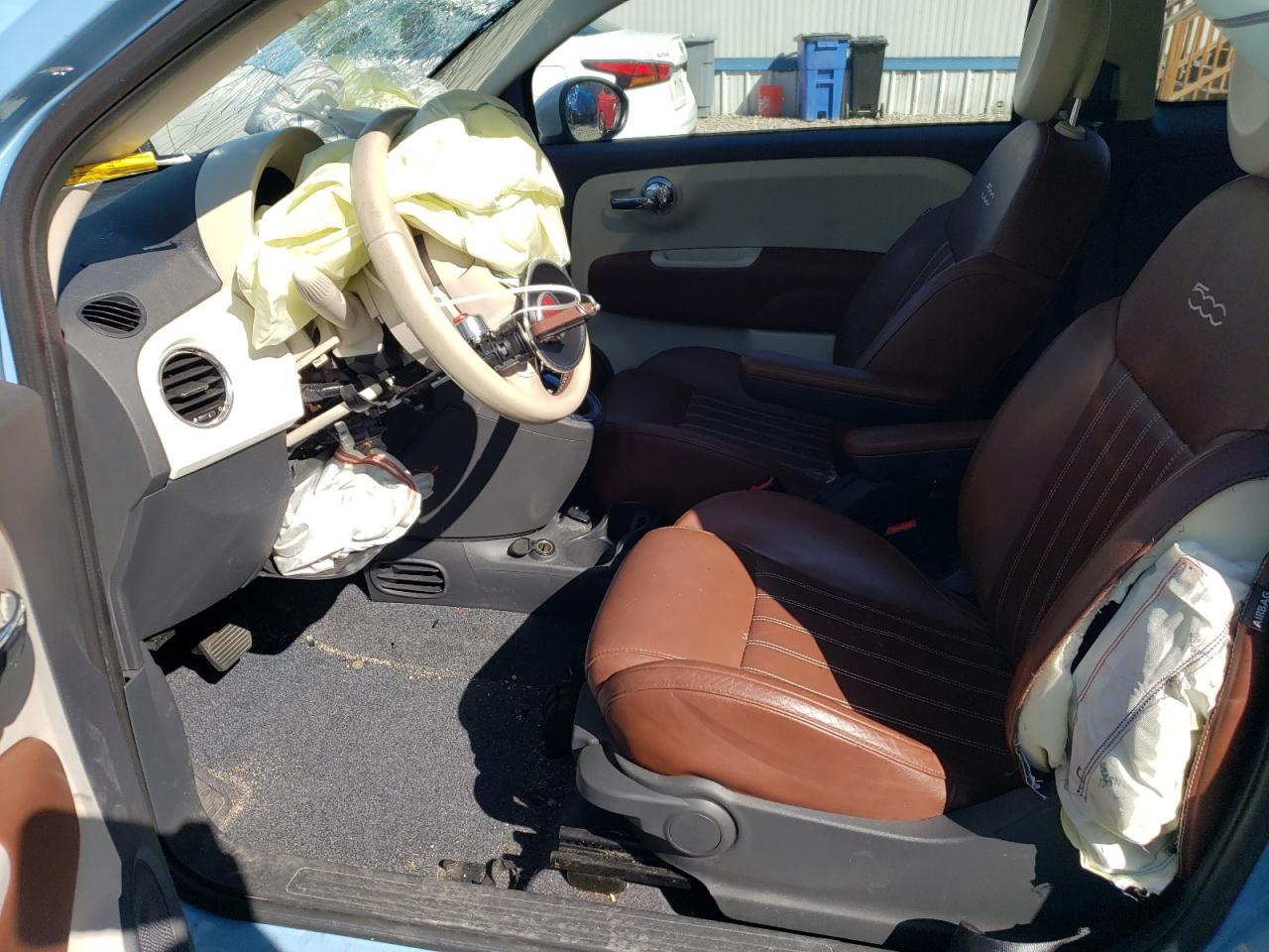 2015 Fiat 500 Lounge VIN: 3C3CFFCR9FT570779 Lot: 70997455