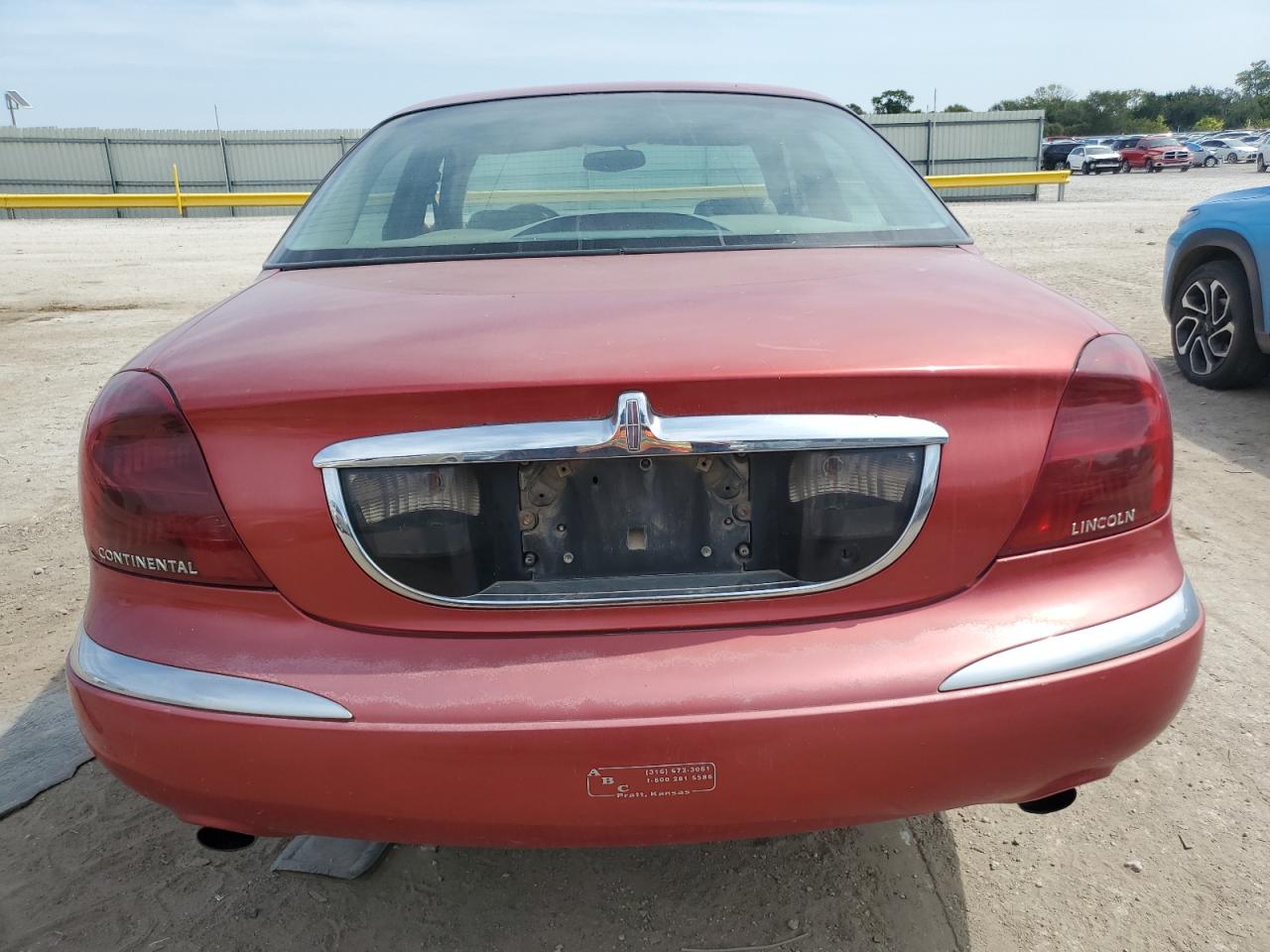 1998 Lincoln Continental VIN: 1LNFM97V9WY685061 Lot: 80797715