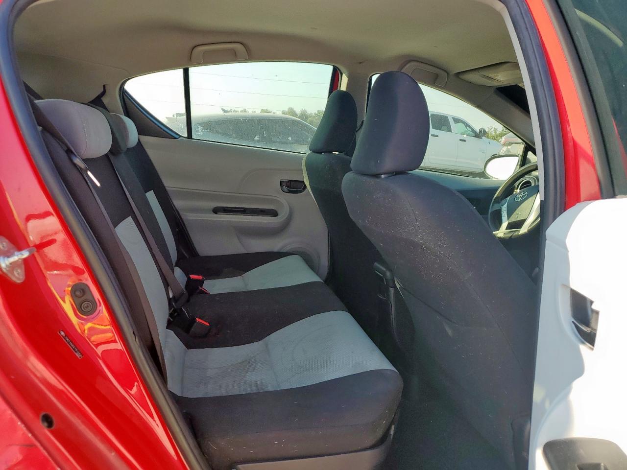 2012 Toyota Prius C VIN: JTDKDTB30C1512426 Lot: 80371245