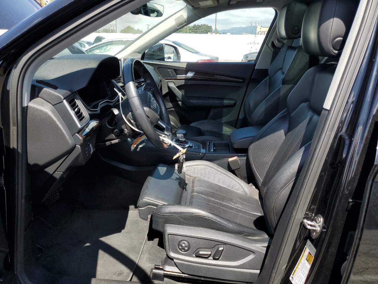 2018 Audi Q5 Premium Plus VIN: WA1BNAFY6J2240294 Lot: 80202895