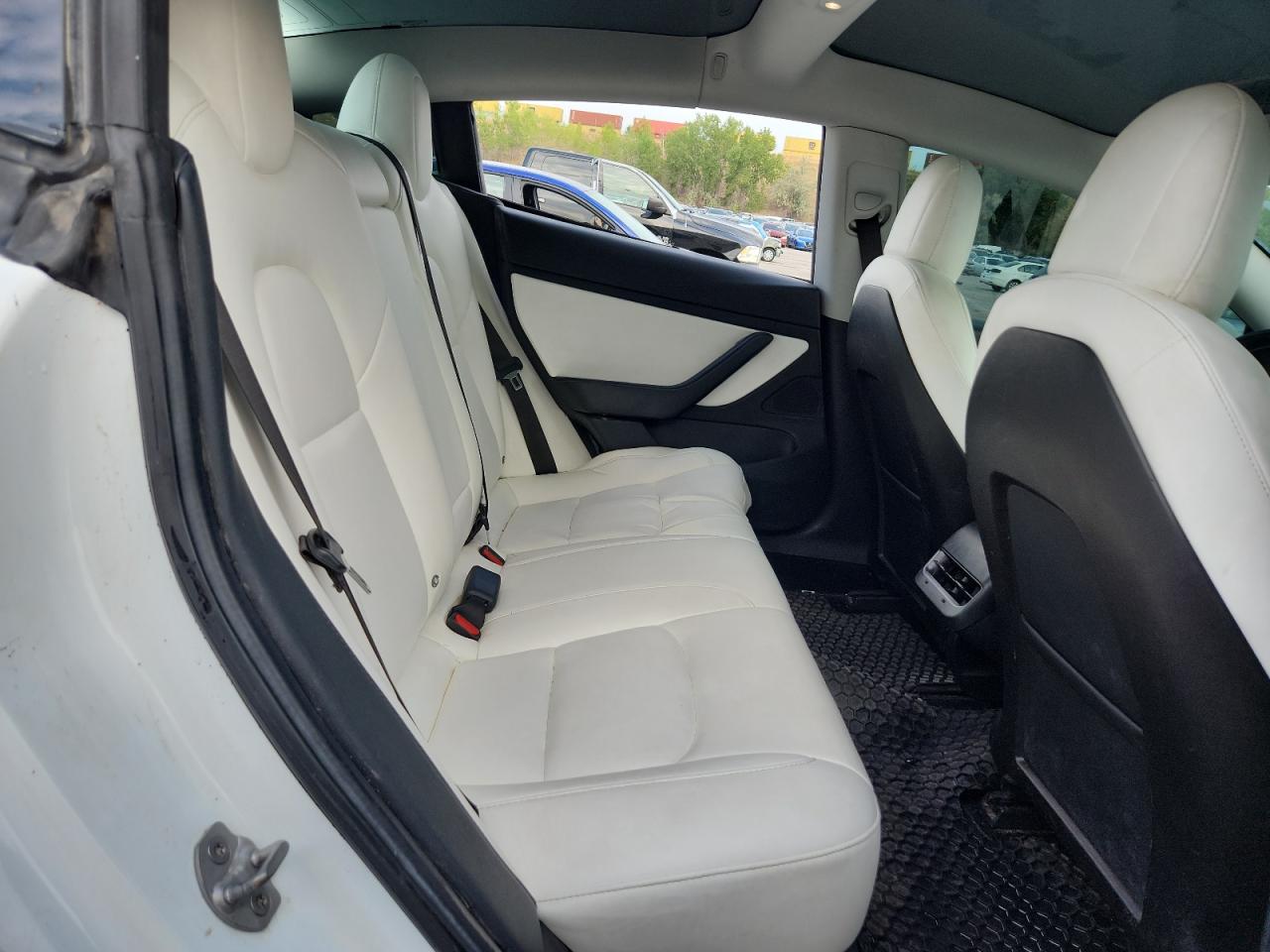 2018 Tesla Model 3 VIN: 5YJ3E1EB2JF098112 Lot: 71870875