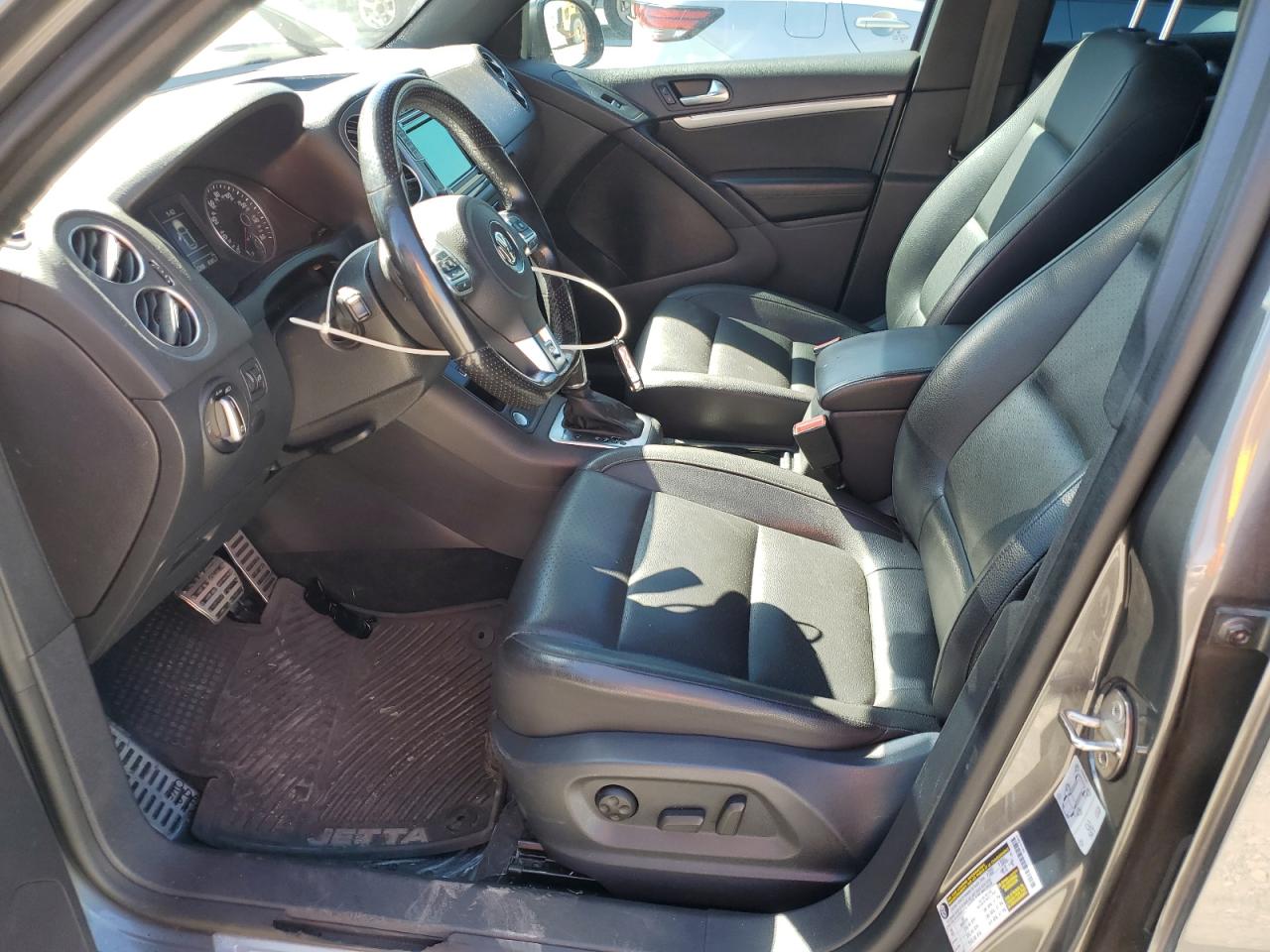 2016 Volkswagen Tiguan S VIN: WVGBV7AX7GW054851 Lot: 83851145