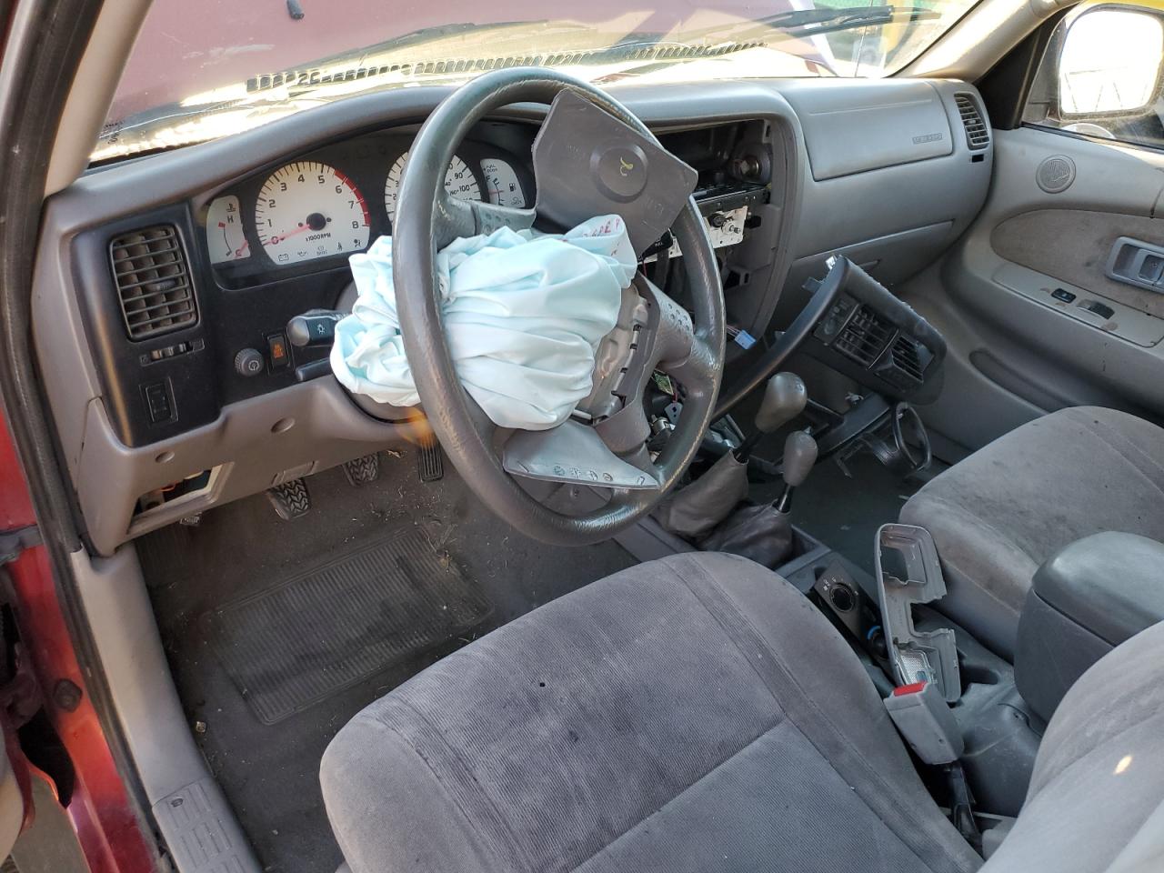 2001 Toyota Tacoma Xtracab VIN: 5TEWN72N91Z748180 Lot: 84046225