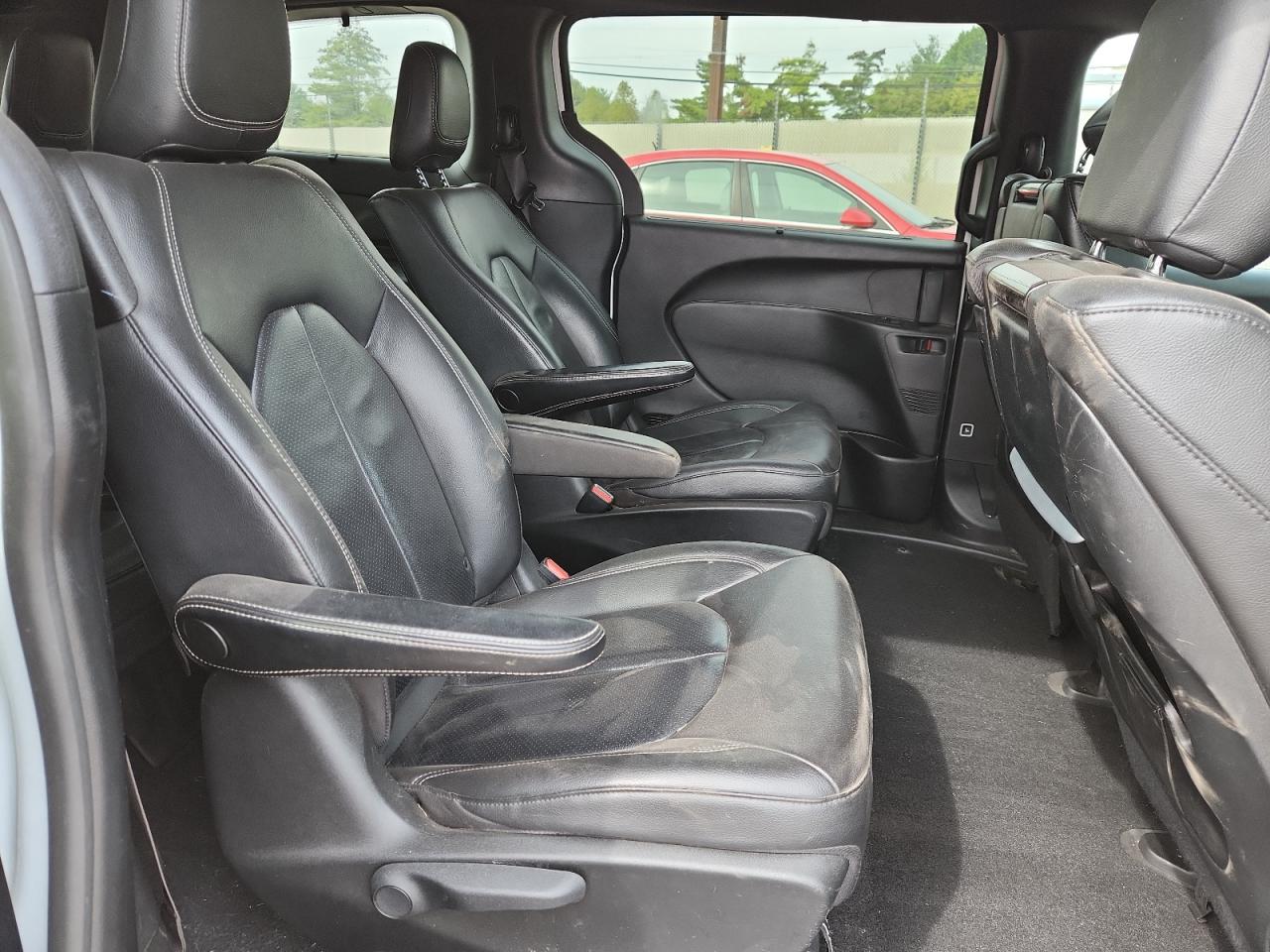 2021 Chrysler Pacifica Hybrid Touring L VIN: 2C4RC1L71MR536349 Lot: 81859875