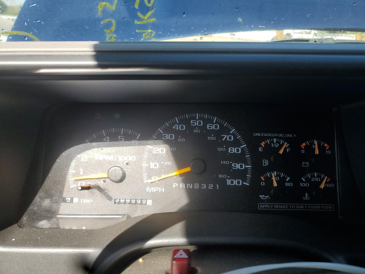 1999 Chevrolet Tahoe K1500 VIN: 1GNEK13R4XJ567548 Lot: 84009025