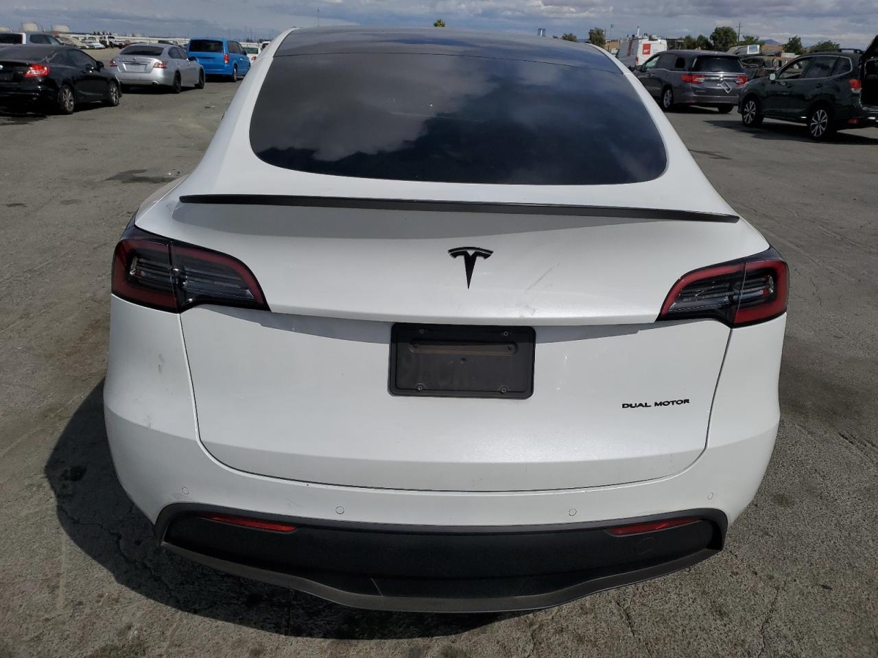 2022 Tesla Model Y VIN: 7SAYGDEE6NF436969 Lot: 71888745