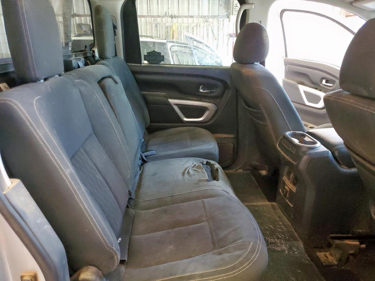 2018 Nissan Titan Xd Sl VIN: 1N6AA1F42JN528240 Lot: 71994225