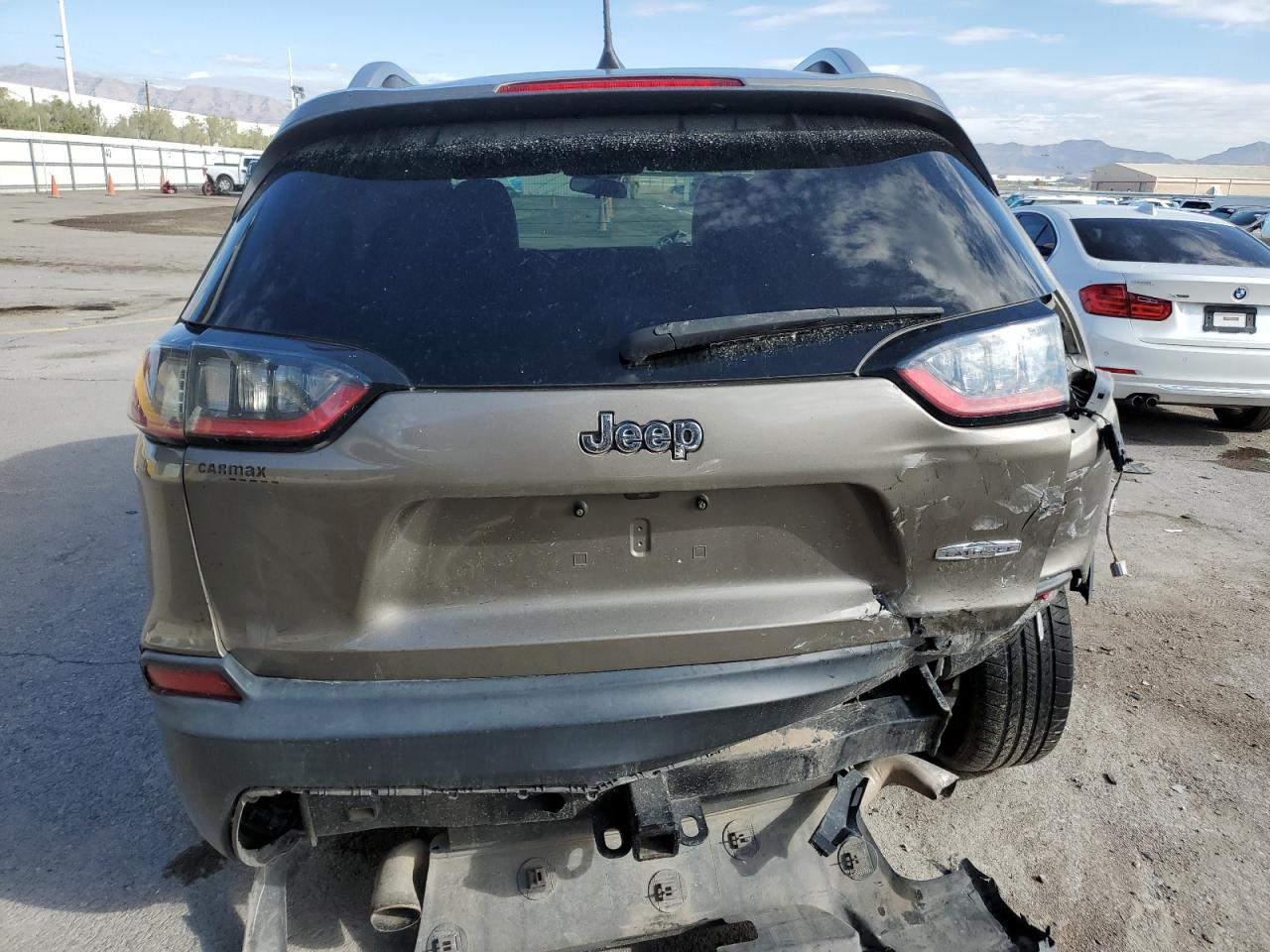 2019 Jeep Cherokee Latitude Plus VIN: 1C4PJLLN3KD267049 Lot: 81344455
