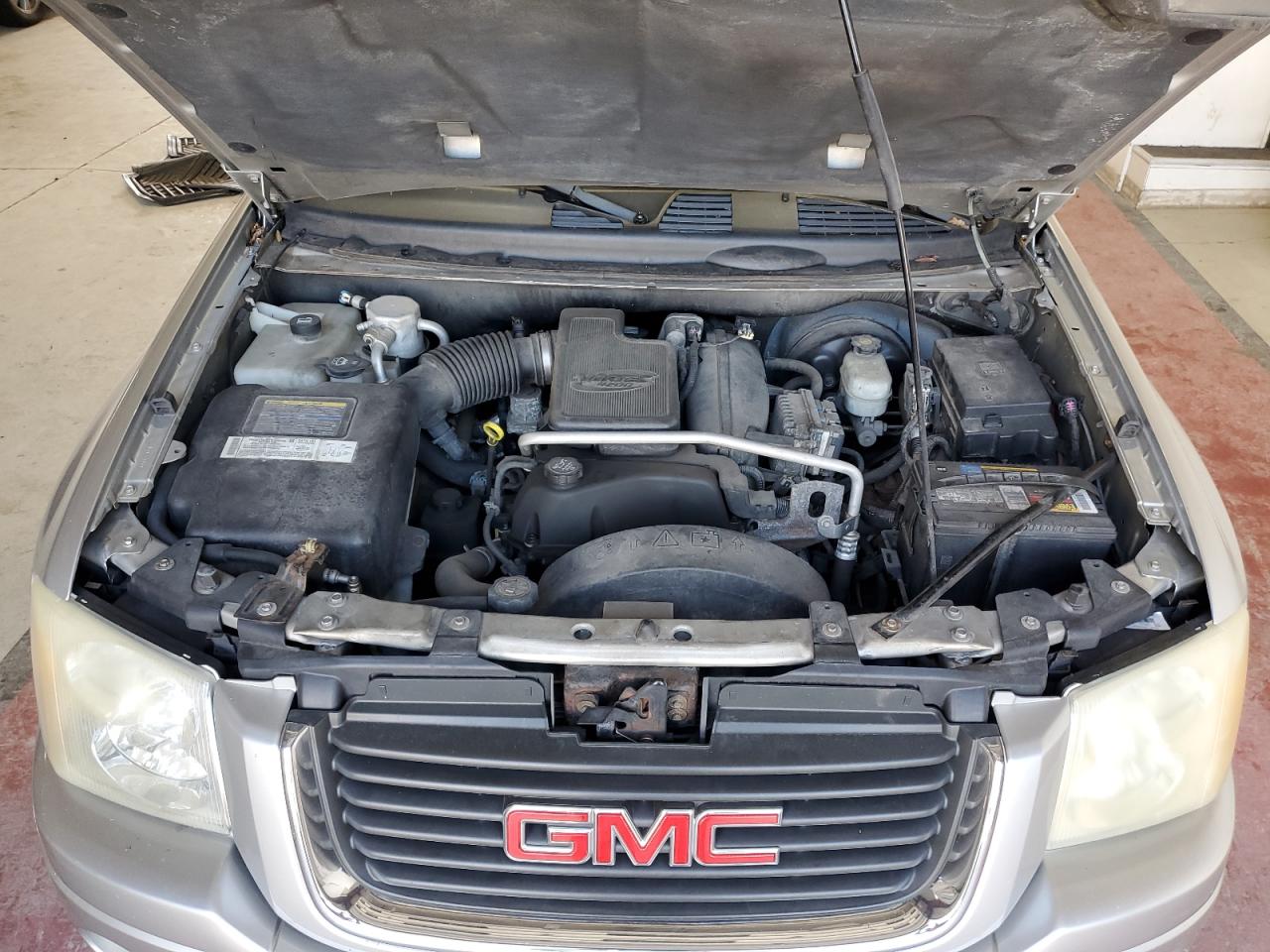 2005 GMC Envoy VIN: 1GKDT13S952230051 Lot: 70464385